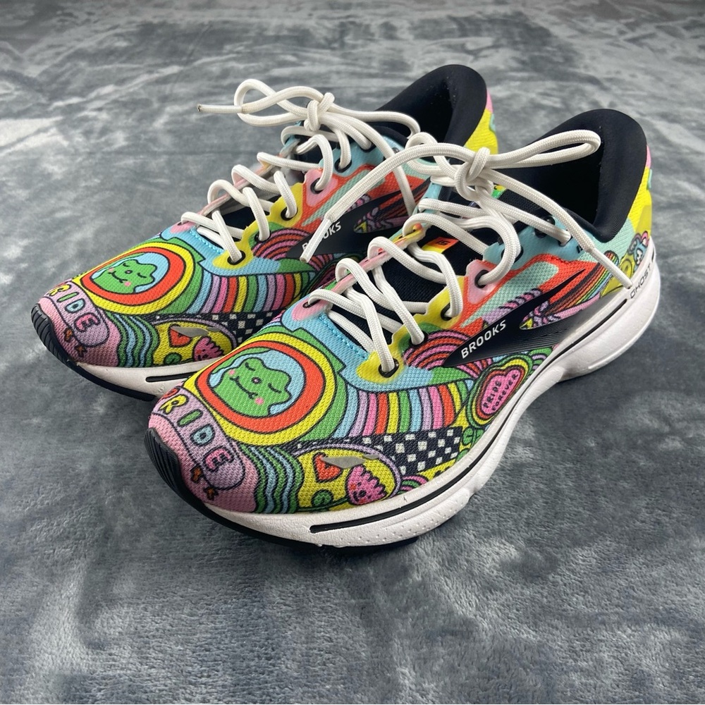 Brooks Multicolor Athletic Shoes